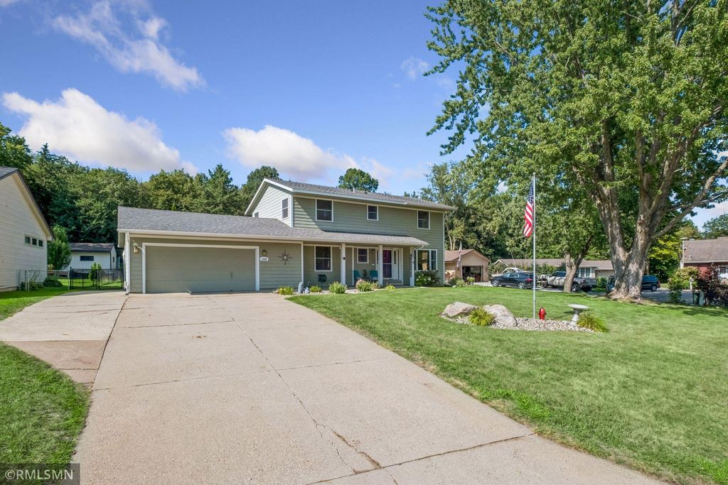 1440 Valley View Road, Chaska, MN 55318 — photo 3