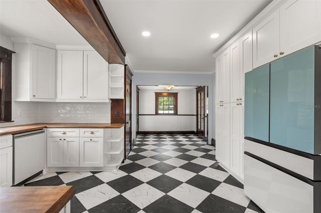 2101 SANFORD AVENUE, Sanford, FL 32771