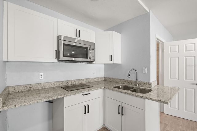 2101 SANFORD AVENUE, Sanford, FL 32771