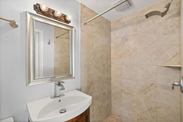 2101 SANFORD AVENUE, Sanford, FL 32771