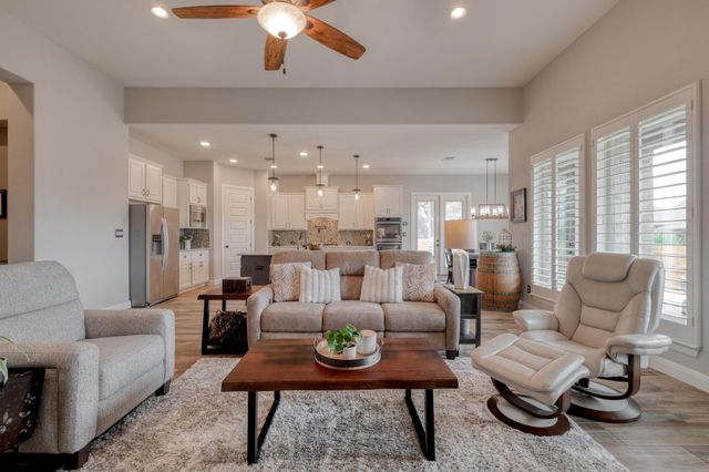 3836 Kyler Glen RD, Round Rock, TX 78681