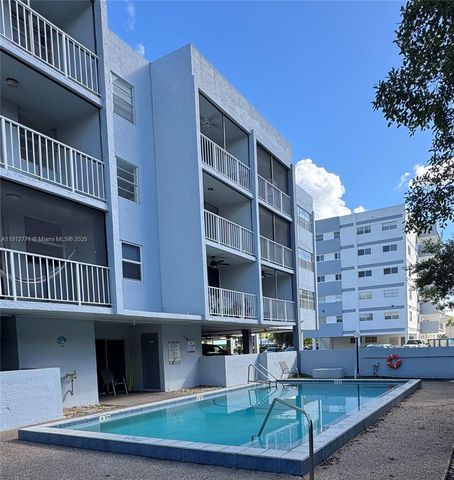 16518 NE 26th Ave 304, North Miami Beach, FL 33160