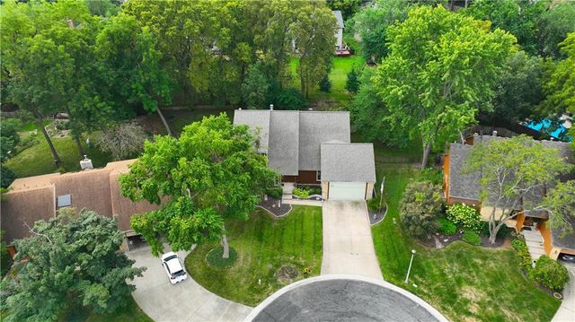 11447 Craig Street, Overland Park, KS 66210