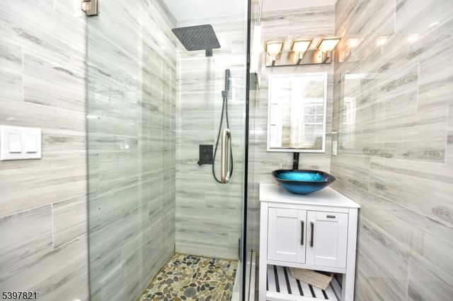 660 Arcadia Rd, Ridgewood Village, NJ 07450