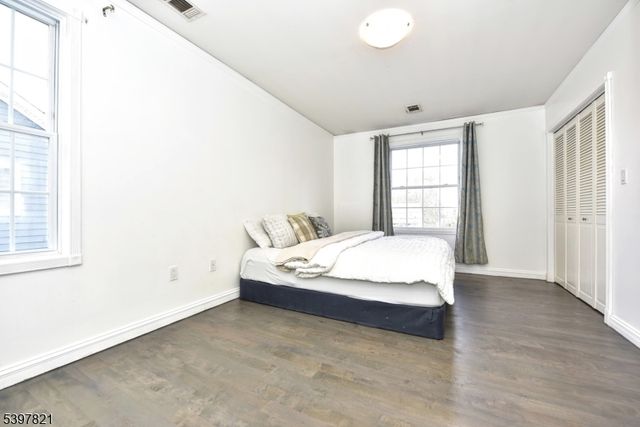 660 Arcadia Rd, Ridgewood Village, NJ 07450