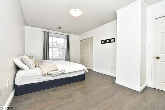 660 Arcadia Rd, Ridgewood Village, NJ 07450