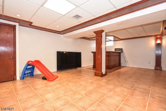 660 Arcadia Rd, Ridgewood Village, NJ 07450