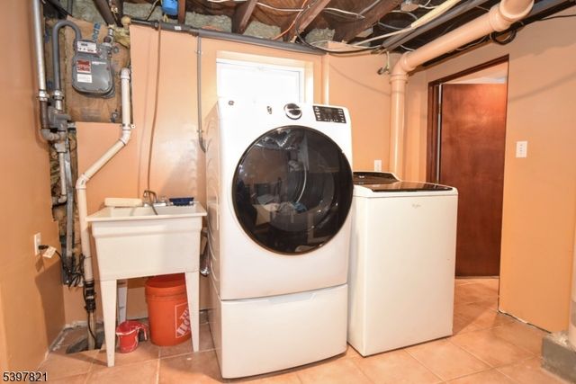 660 Arcadia Rd, Ridgewood Village, NJ 07450