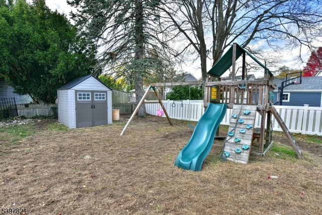 660 Arcadia Rd, Ridgewood Village, NJ 07450