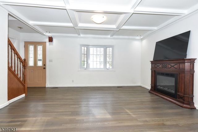 660 Arcadia Rd, Ridgewood Village, NJ 07450