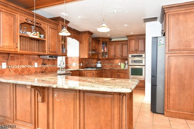 660 Arcadia Rd, Ridgewood Village, NJ 07450