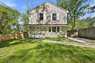 7 Rutland Road, Mastic, NY 11950