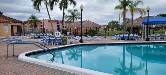 9861 Sunrise Lakes Boulevard 310, Sunrise, FL 33322