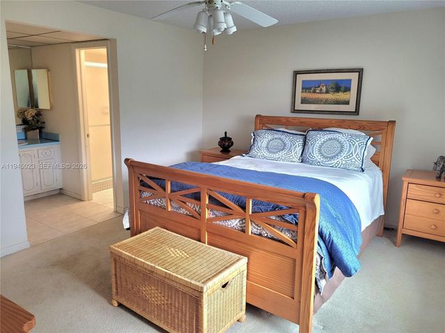 9861 Sunrise Lakes Boulevard 310, Sunrise, FL 33322