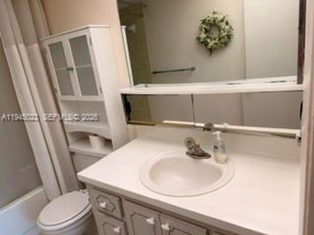 9861 Sunrise Lakes Boulevard 310, Sunrise, FL 33322