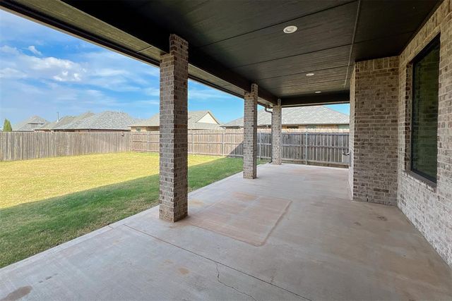 3925 NW 166th Terrace, Edmond, OK 73012