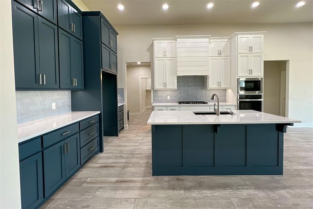 3925 NW 166th Terrace, Edmond, OK 73012