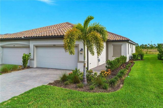 19536 Hinkley DR, Estero, FL 33928