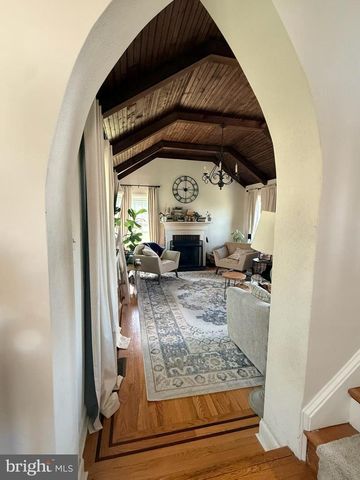 216 1ST AVE, Broomall, PA 19008