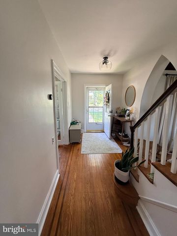 216 1ST AVE, Broomall, PA 19008