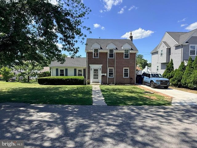 216 1ST AVE, Broomall, PA 19008