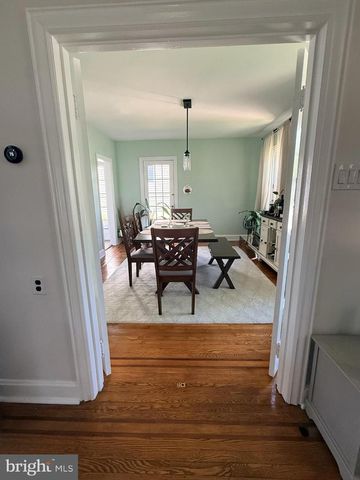 216 1ST AVE, Broomall, PA 19008