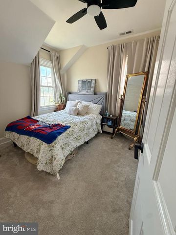 216 1ST AVE, Broomall, PA 19008