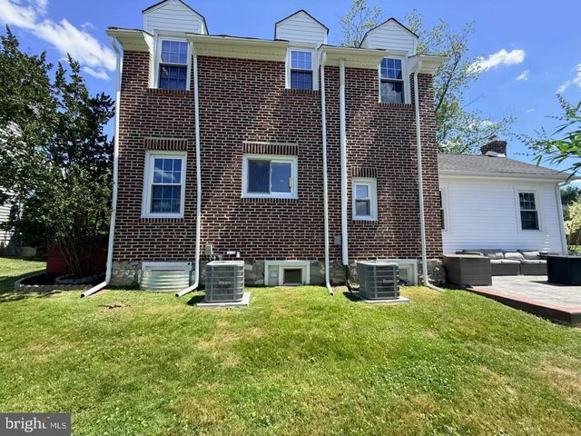 216 1ST AVE, Broomall, PA 19008