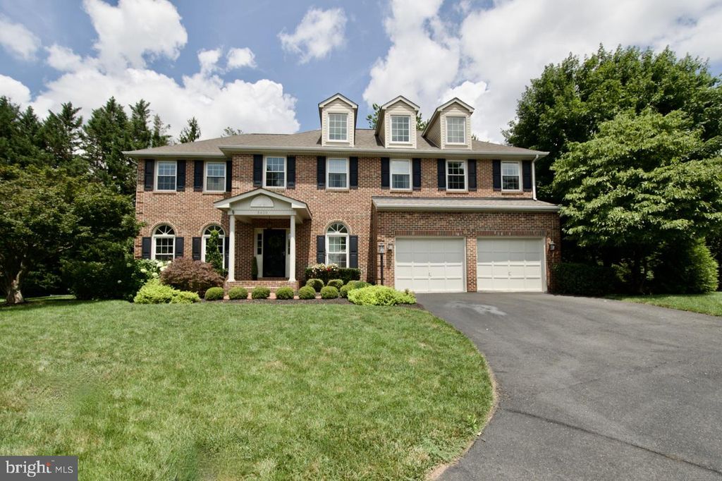 5439 ASHLEIGH RD, Fairfax, VA 22030