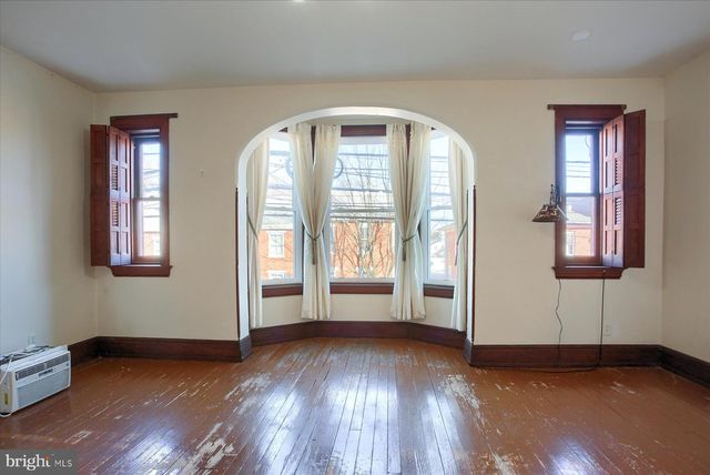 48 E NORTH STREET, Carlisle, PA 17013