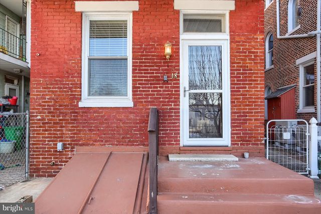 48 E NORTH STREET, Carlisle, PA 17013