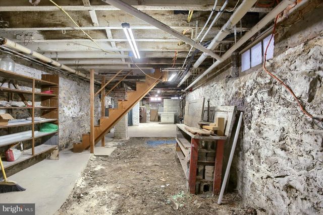 48 E NORTH STREET, Carlisle, PA 17013