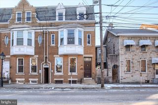 48 E NORTH STREET, Carlisle, PA 17013