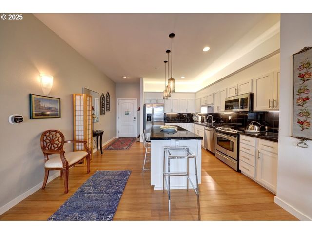 3930 ABBEY Ln A307, Astoria, OR 97103