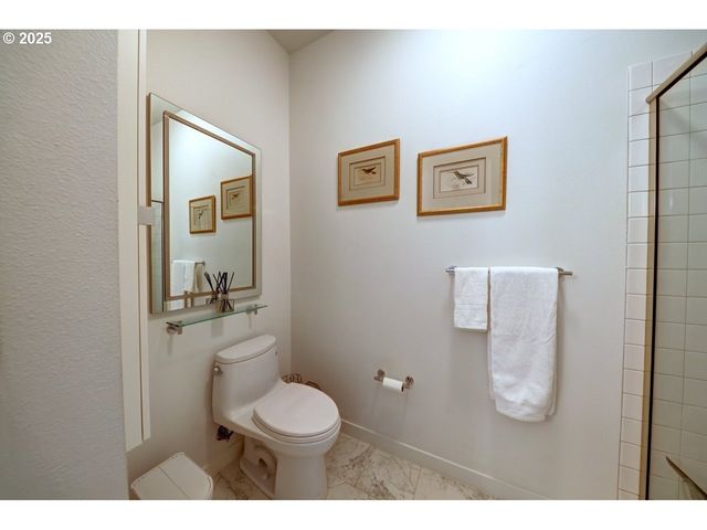 3930 ABBEY Ln A307, Astoria, OR 97103