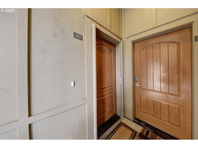 3930 ABBEY Ln A307, Astoria, OR 97103