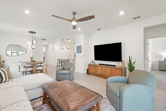 80 DOGLEG Run, St. Johns, FL 32259