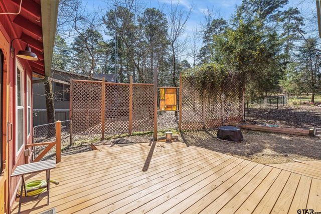 531 Knollwood Lane, Holly Lake Ranch, TX 75765