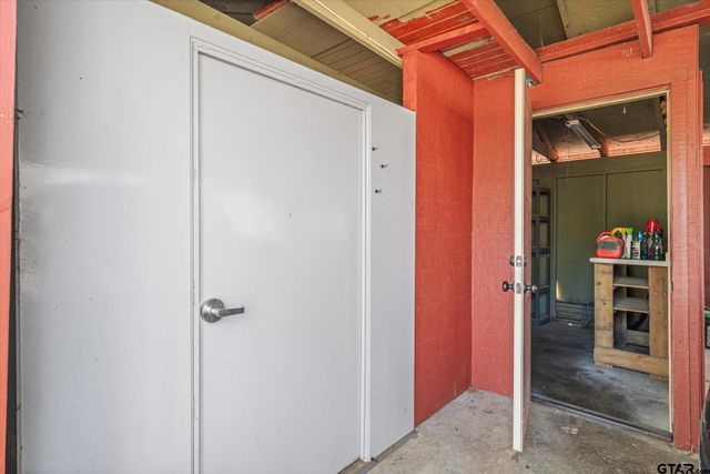 531 Knollwood Lane, Holly Lake Ranch, TX 75765