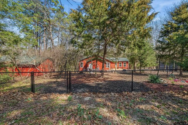 531 Knollwood Lane, Holly Lake Ranch, TX 75765