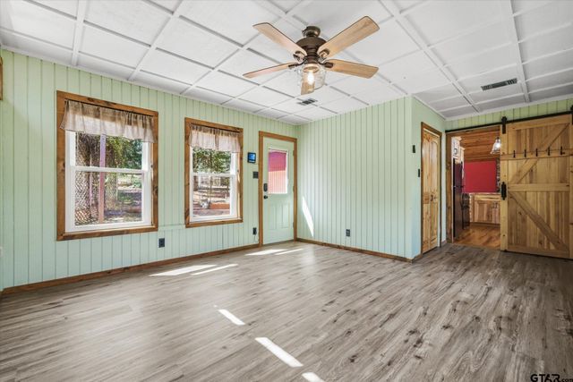 531 Knollwood Lane, Holly Lake Ranch, TX 75765