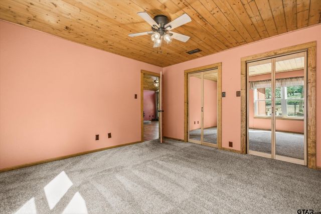 531 Knollwood Lane, Holly Lake Ranch, TX 75765