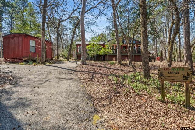 531 Knollwood Lane, Holly Lake Ranch, TX 75765