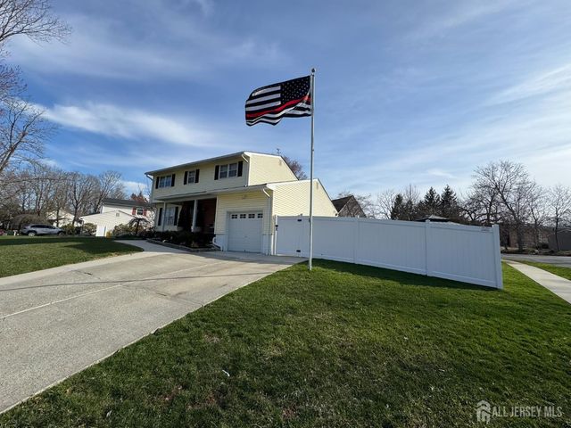 28 Hillside Avenue, South Brunswick, NJ 08852