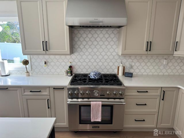 28 Hillside Avenue, South Brunswick, NJ 08852