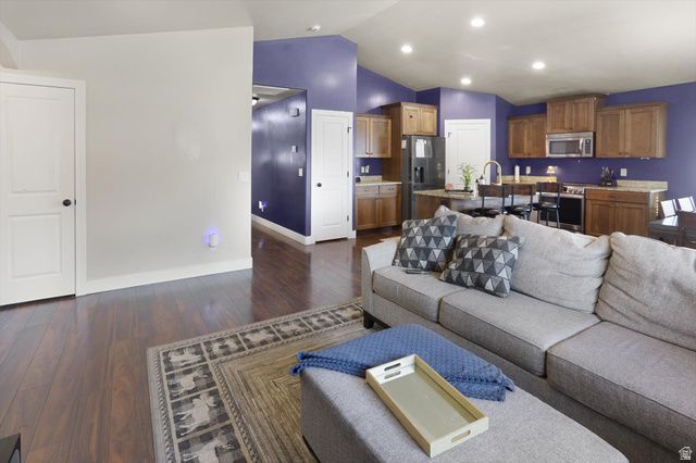 3445 W BRIDLEWOOD CT, Plain City, UT 84404