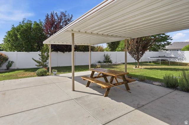 3445 W BRIDLEWOOD CT, Plain City, UT 84404