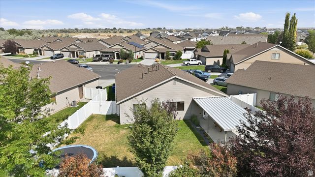 3445 W BRIDLEWOOD CT, Plain City, UT 84404