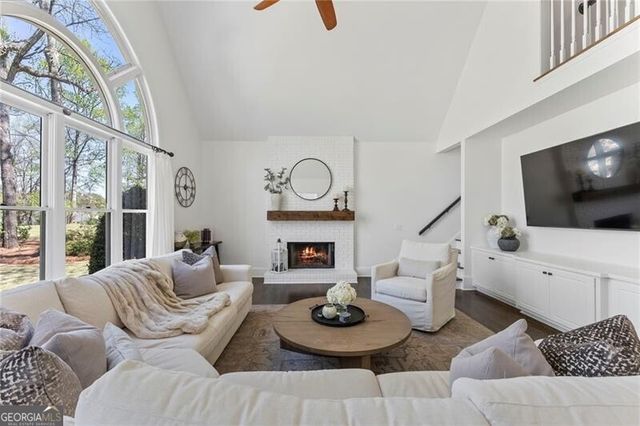 3085 Leeds Garden Lane, Alpharetta, GA 30022