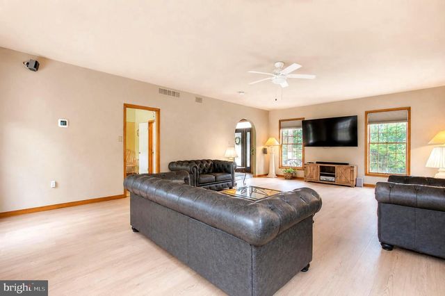 1336 HERBERT BLVD, Williamstown, NJ 08094